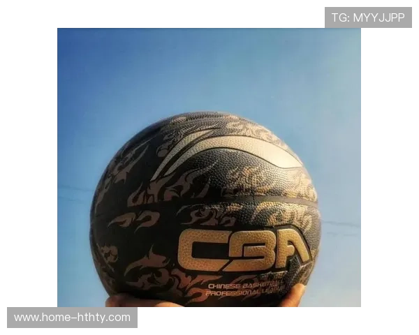 弗格单节20分爆发：上海男篮第三节拉开分差的关键转折点